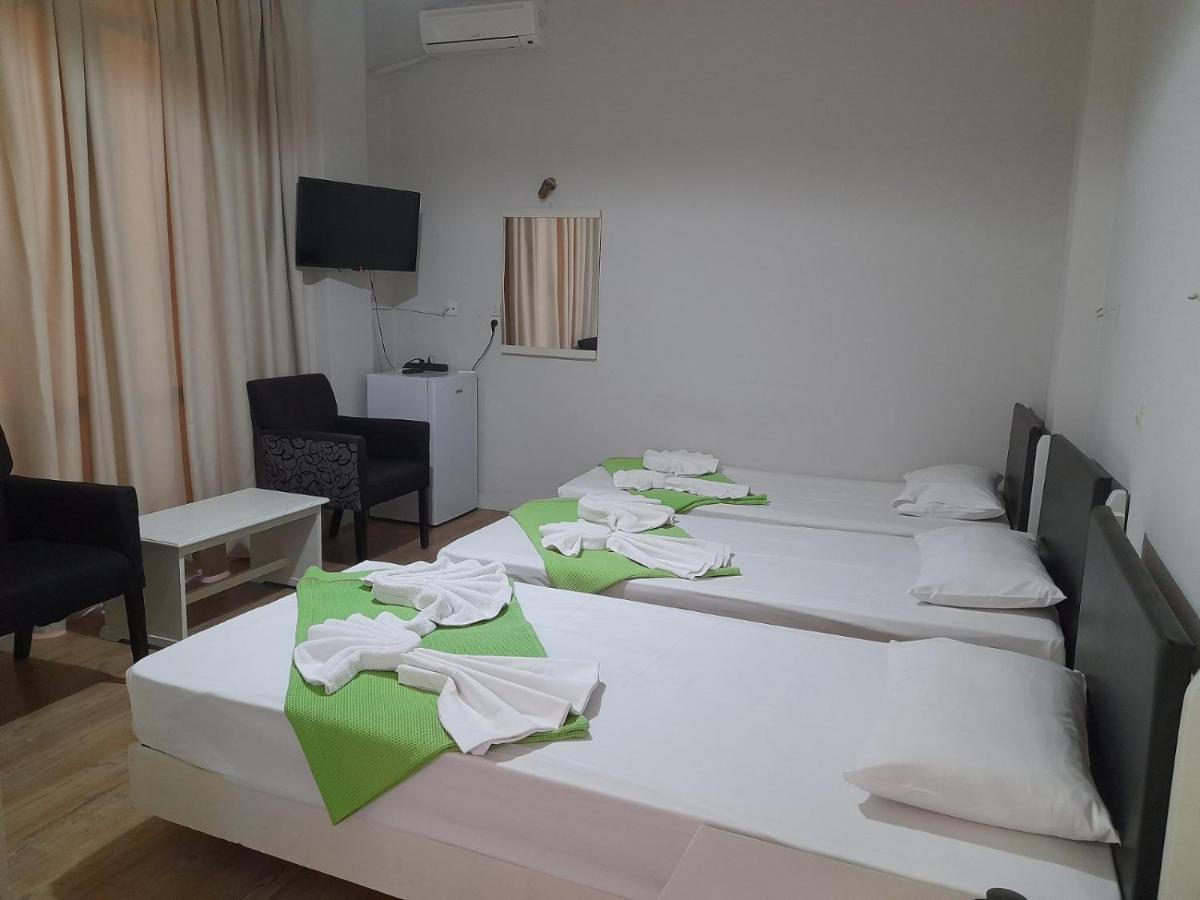 City Center Hotel كالاماتا المظهر الخارجي الصورة