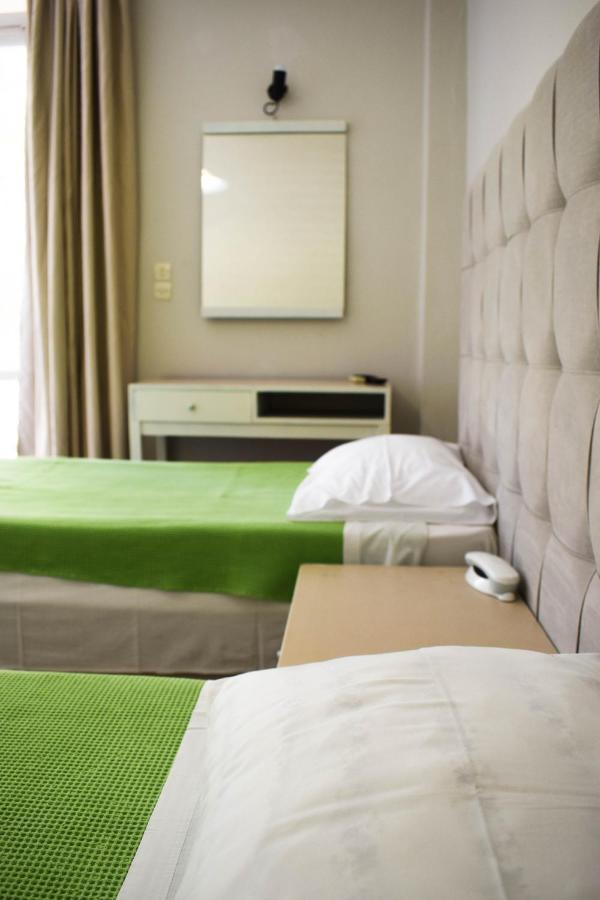 City Center Hotel كالاماتا المظهر الخارجي الصورة